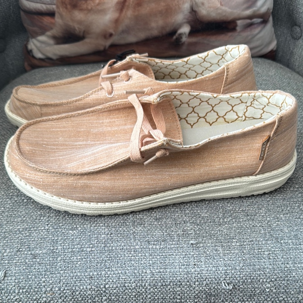 Hey Dude Tan and Pink Sneakers Relaxed Canvas Style - Picture 3 of 3